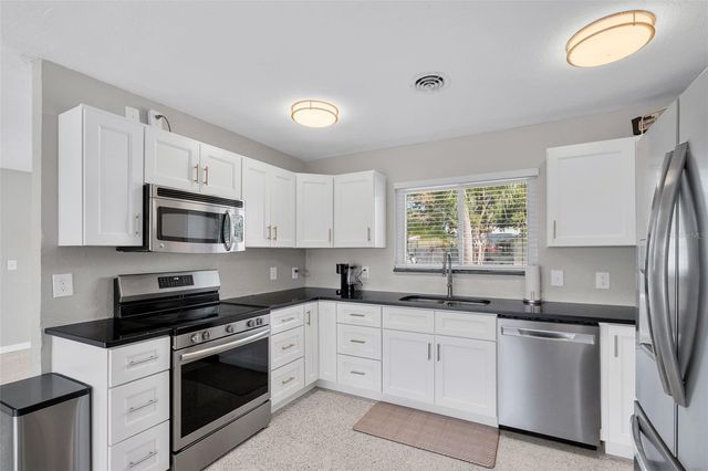 4331 POMPANO LANE, Palmetto, FL 34221