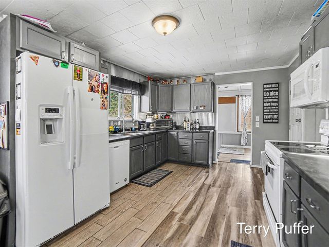 6488 3rd Street, Holton, MI 49425