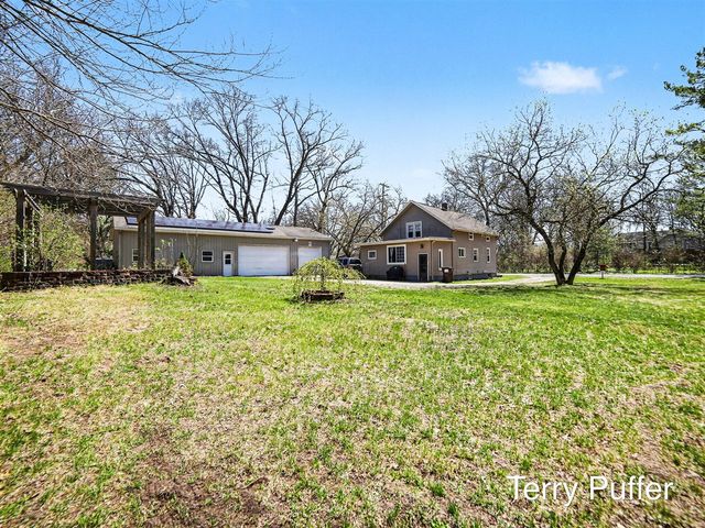 6488 3rd Street, Holton, MI 49425