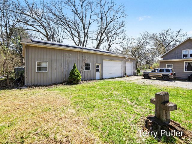 6488 3rd Street, Holton, MI 49425