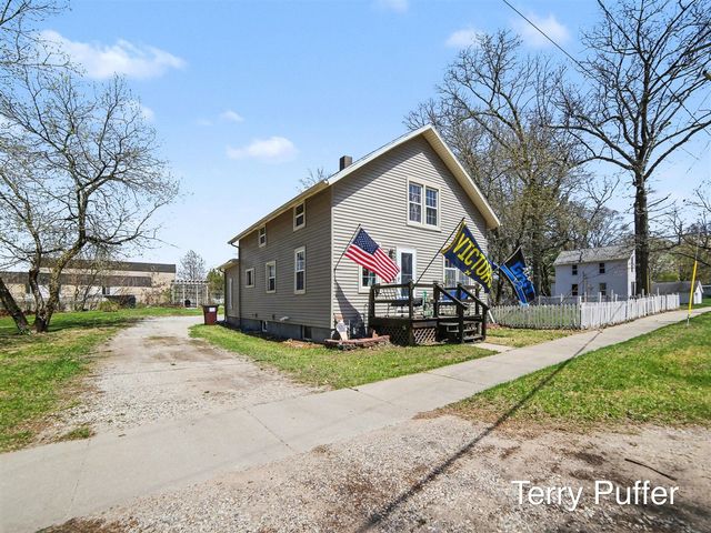 6488 3rd Street, Holton, MI 49425