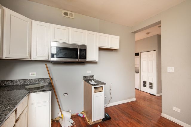 8136 S Drexel Avenue 3, Chicago, IL 60619