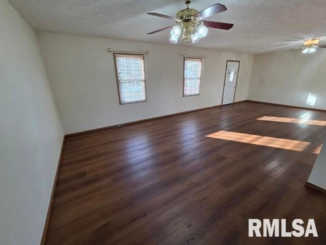 14013 N Tolle Lane, Mt Vernon, IL 62864