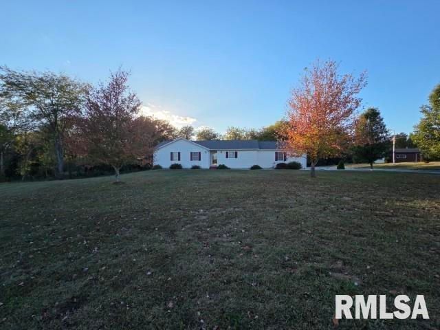 14013 N Tolle Lane, Mt Vernon, IL 62864