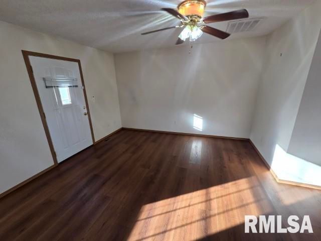 14013 N Tolle Lane, Mt Vernon, IL 62864