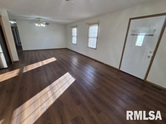 14013 N Tolle Lane, Mt Vernon, IL 62864