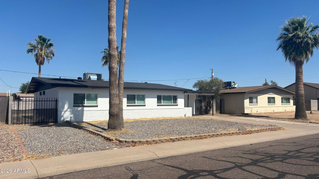 11423 N 33rd Avenue, Phoenix, AZ 85029 — photo 2