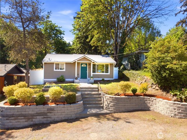 2327 NE 86TH Street, Seattle, WA 98115