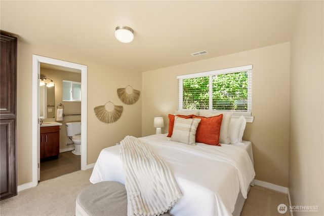 2327 NE 86TH Street, Seattle, WA 98115
