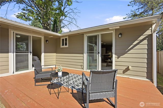 2327 NE 86TH Street, Seattle, WA 98115