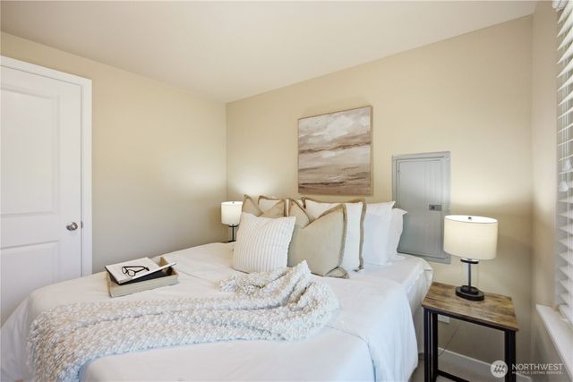 2327 NE 86TH Street, Seattle, WA 98115
