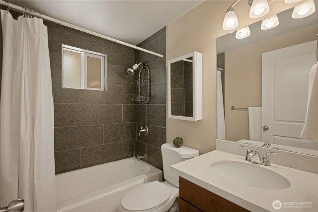 2327 NE 86TH Street, Seattle, WA 98115