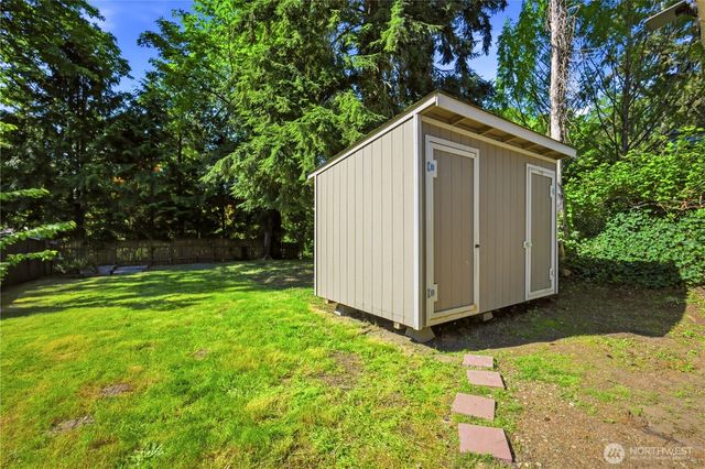 2327 NE 86TH Street, Seattle, WA 98115