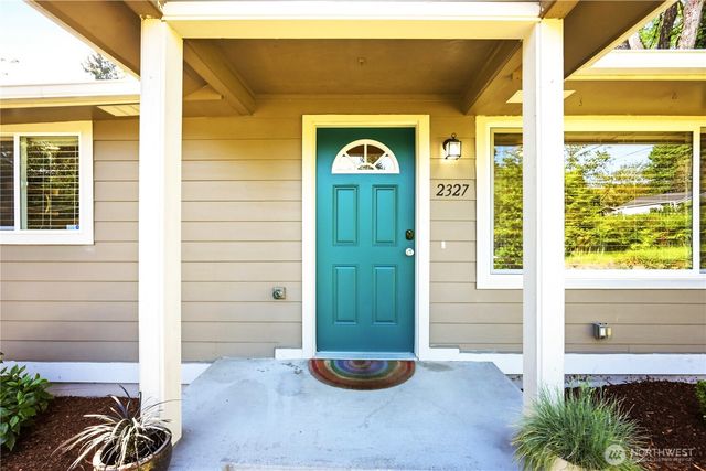 2327 NE 86TH Street, Seattle, WA 98115