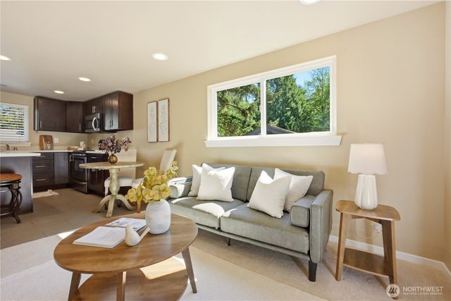 2327 NE 86TH Street, Seattle, WA 98115