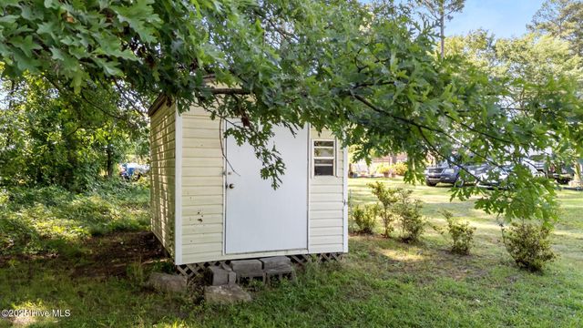 208 Essex Road, Nashville, NC 27856