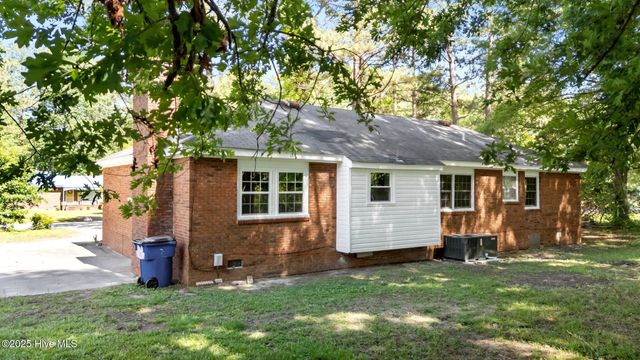 208 Essex Road, Nashville, NC 27856