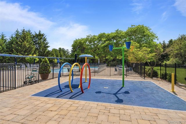 225 Barton Avenue, Melville, NY 11747