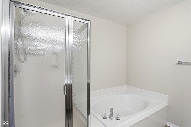 10802 Pleasant View Lane, Fishers, IN 46038