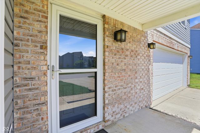 10802 Pleasant View Lane, Fishers, IN 46038