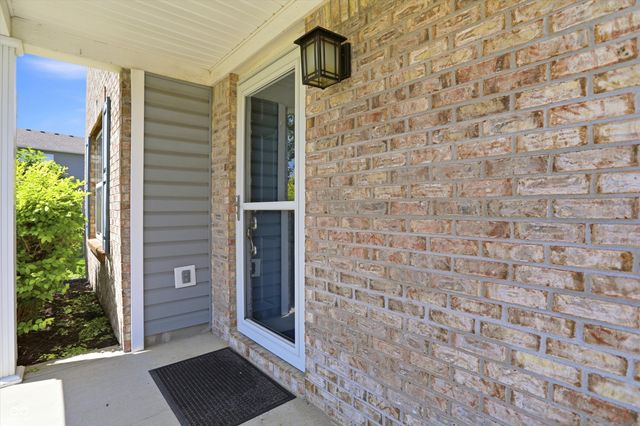 10802 Pleasant View Lane, Fishers, IN 46038