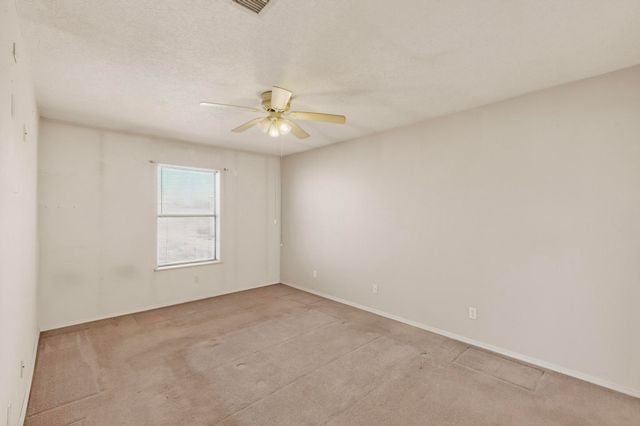 1 El Tigre Drive, Los Lunas, NM 87031