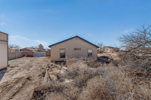 1 El Tigre Drive, Los Lunas, NM 87031