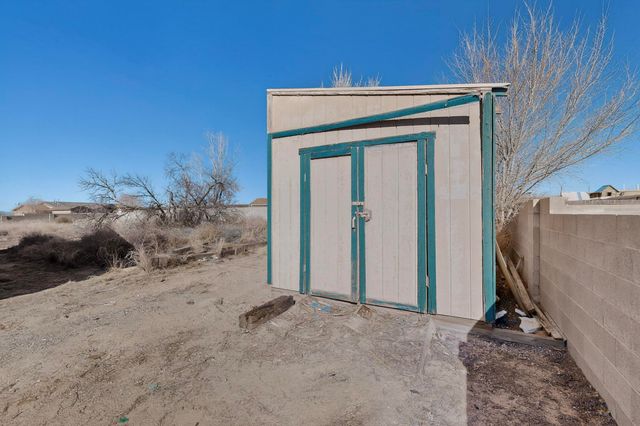 1 El Tigre Drive, Los Lunas, NM 87031