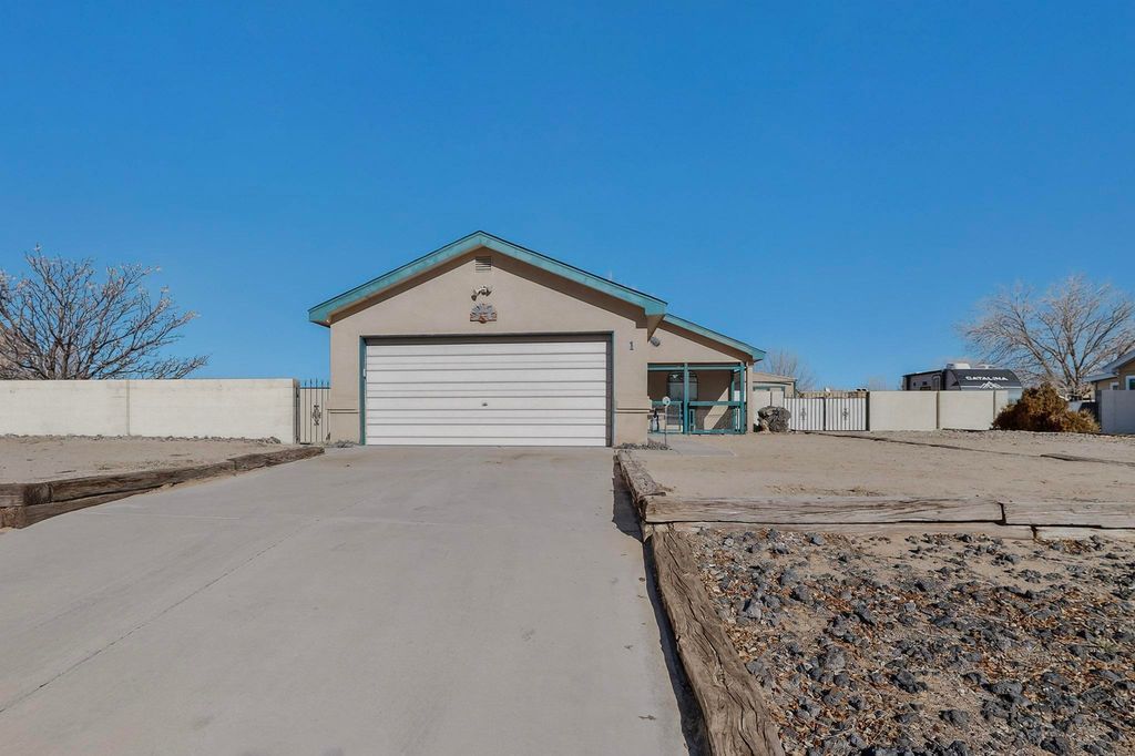 1 El Tigre Drive, Los Lunas, NM 87031