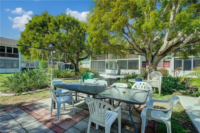 402 SE 42nd TER 3, Cape Coral, FL 33904