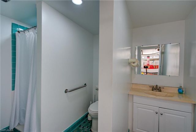 402 SE 42nd TER 3, Cape Coral, FL 33904