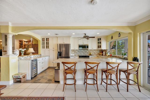 6361 4TH PALM POINT, St Pete Beach, FL 33706