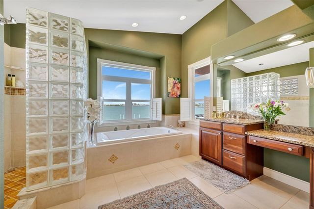 6361 4TH PALM POINT, St Pete Beach, FL 33706