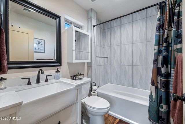 2231 SITGREAVES Drive, Overgaard, AZ 85933