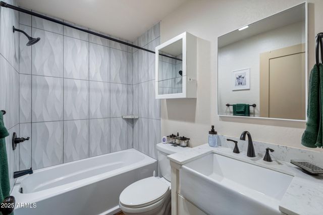 2231 SITGREAVES Drive, Overgaard, AZ 85933