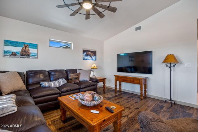 2231 SITGREAVES Drive, Overgaard, AZ 85933