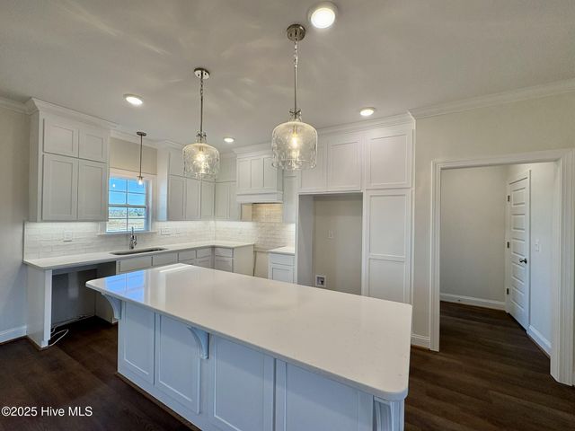 7515 Sweetwater Drive, Nashville, NC 27856