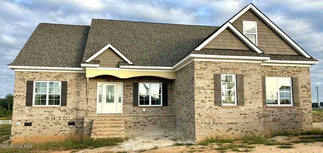 7515 Sweetwater Drive, Nashville, NC 27856