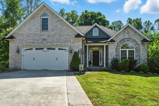 206 Creekview Court, Lynchburg, VA 24502