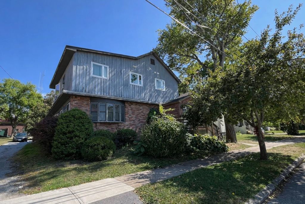 1 Nickwackett Street, Rutland City, VT 05701