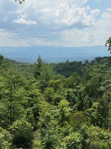 340 Lazy Country Cove Road, Murphy, SC 29806