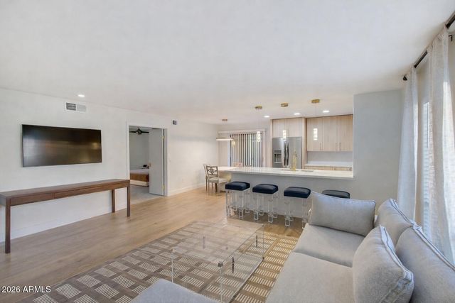 5201 N 24TH Street 107, Phoenix, AZ 85016