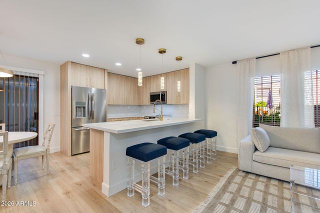 5201 N 24TH Street 107, Phoenix, AZ 85016