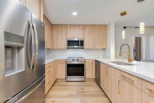 5201 N 24TH Street 107, Phoenix, AZ 85016