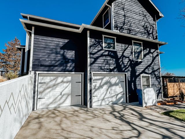 101 Birch Street, Blue Eye, MO 65611