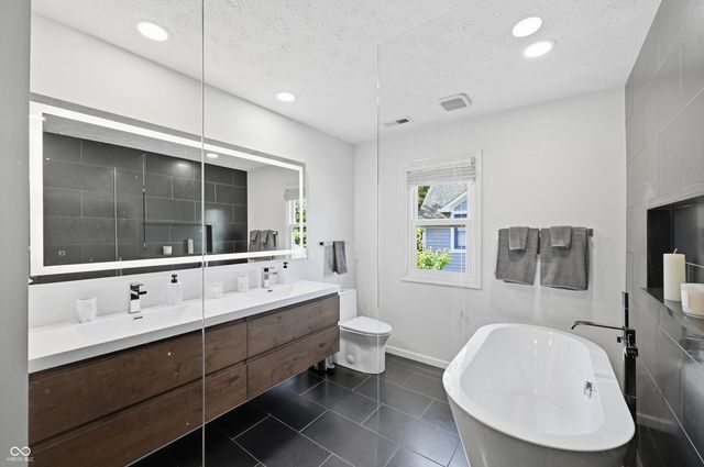 2526 N Alabama Street, Indianapolis, IN 46205