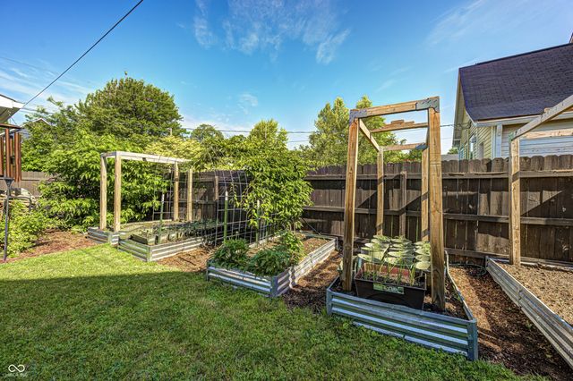 2526 N Alabama Street, Indianapolis, IN 46205