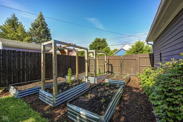 2526 N Alabama Street, Indianapolis, IN 46205