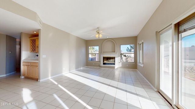 55 S TREVINO Road, Santa Teresa, NM 88008