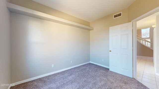 55 S TREVINO Road, Santa Teresa, NM 88008